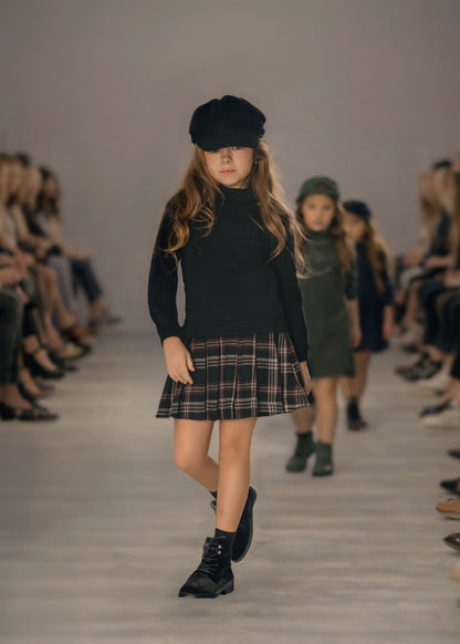 Sweatshirt Dress with Pleated Plaid